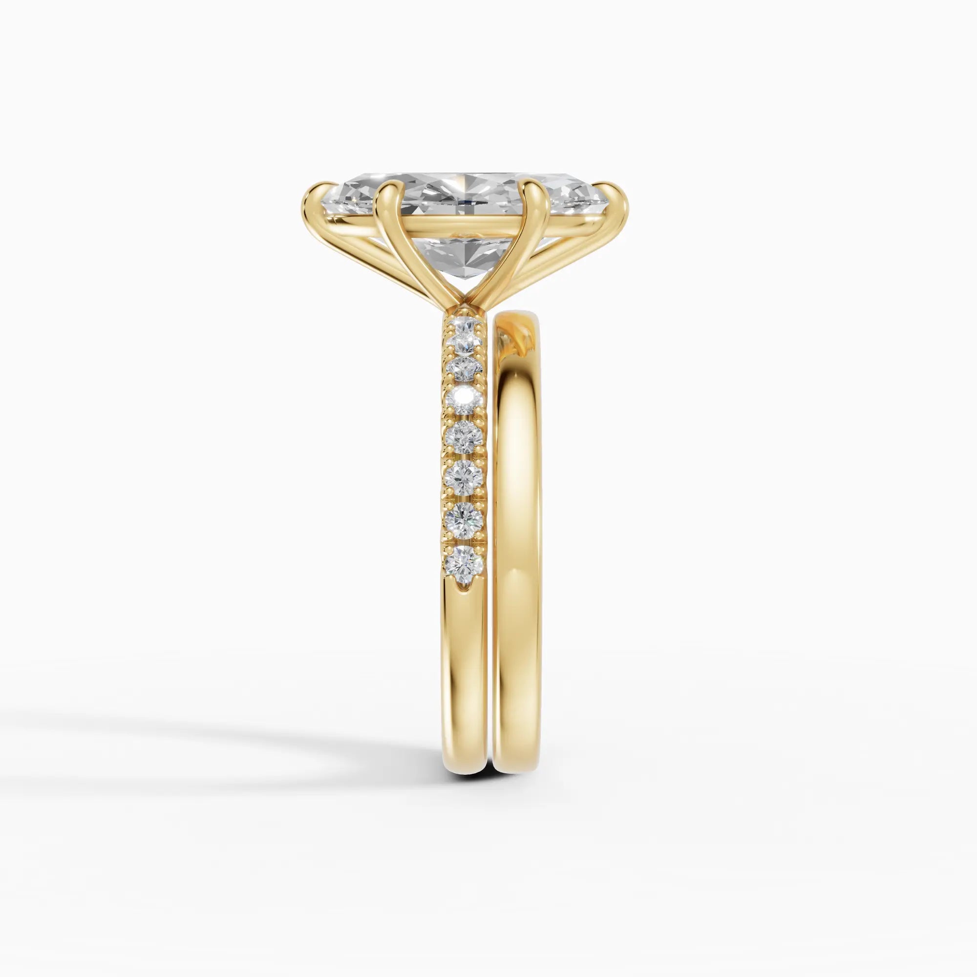 Anillo solitario corte marquesa medio pavé | Serenity