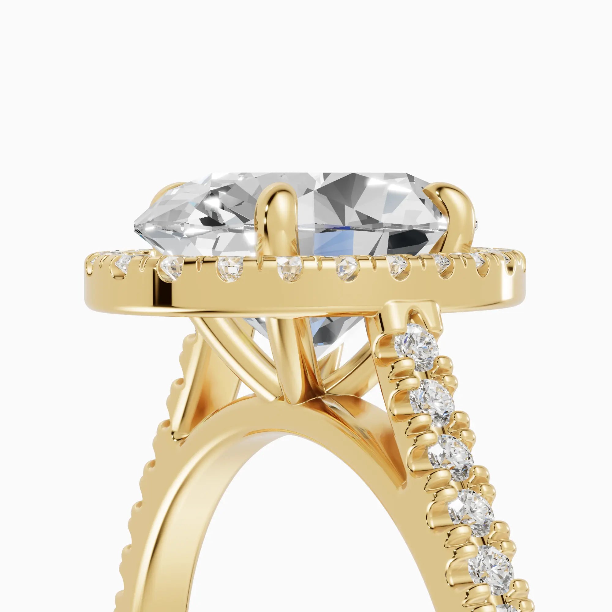 Anillo halo oval con catedral | Eternal