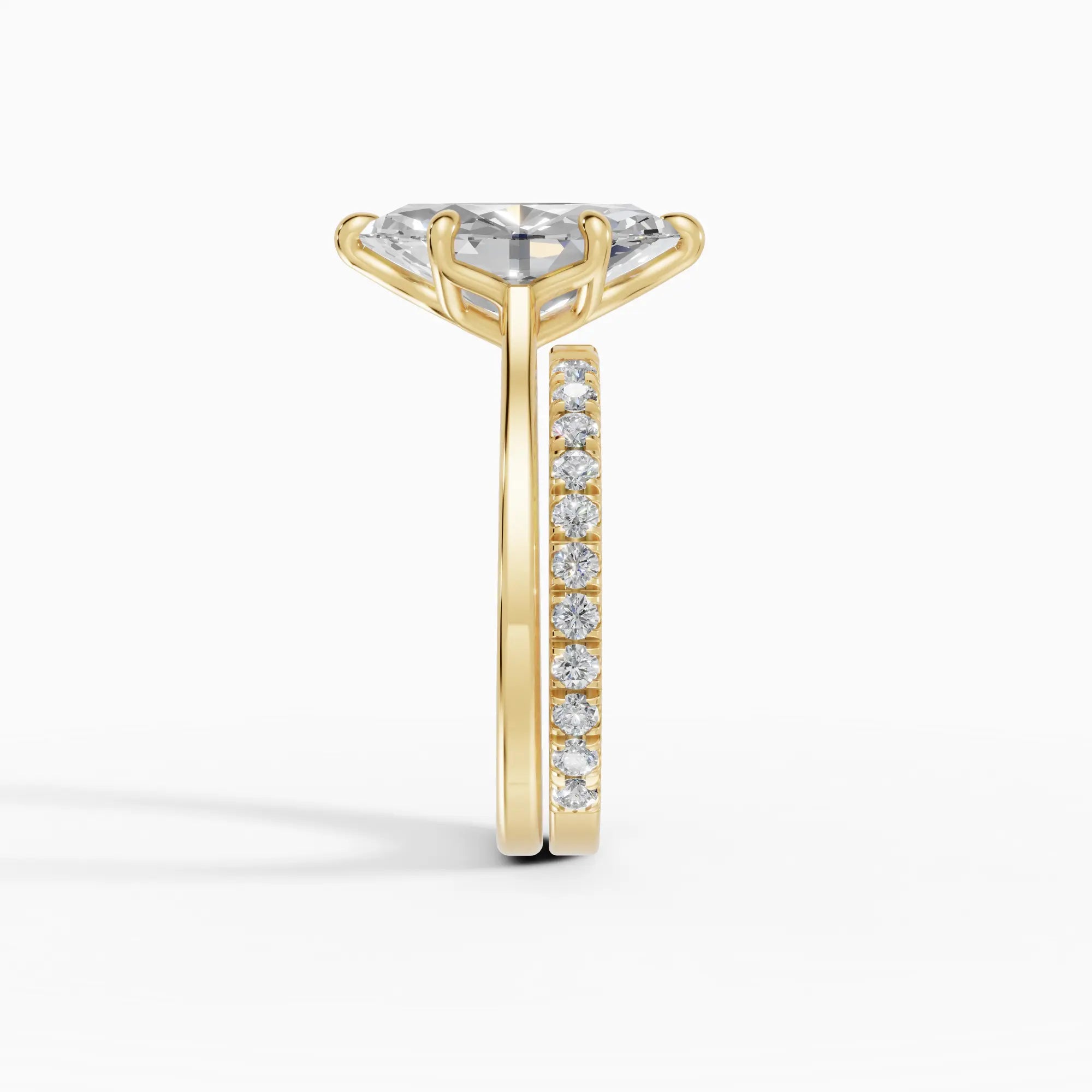 Anillo solitario marquesa engaste floral | Monarch