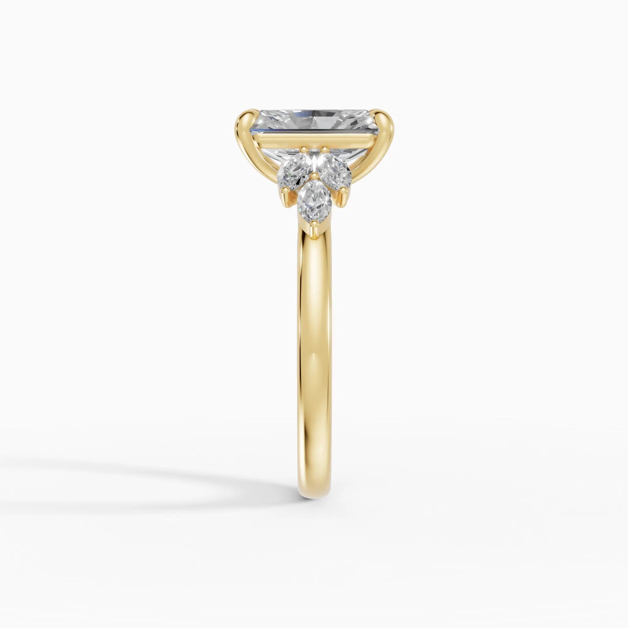 Anillo clúster radiante | Signature